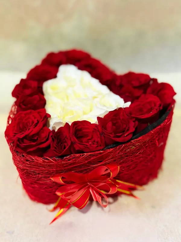 1-6921c2b297b76 Elegant Heart-Shaped Red & White Roses Box Arrangement