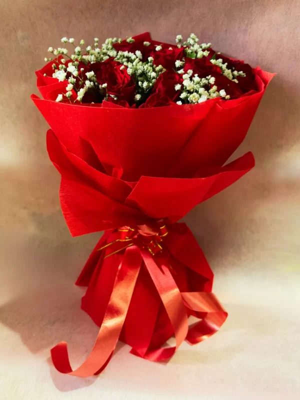 3-69159fc68b311 Classic Red Roses & Gypso Bouquet with Chocolates