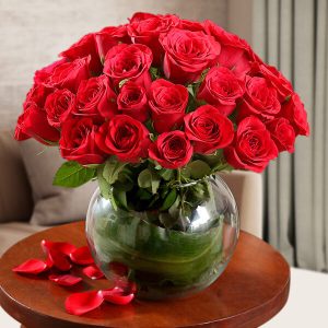 30 Red Roses Premium Glass Vase Arrangement