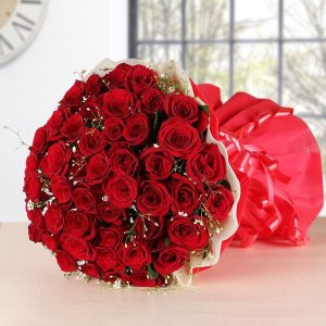 GW-00187 Elegant Bouquet of Premium Red Roses