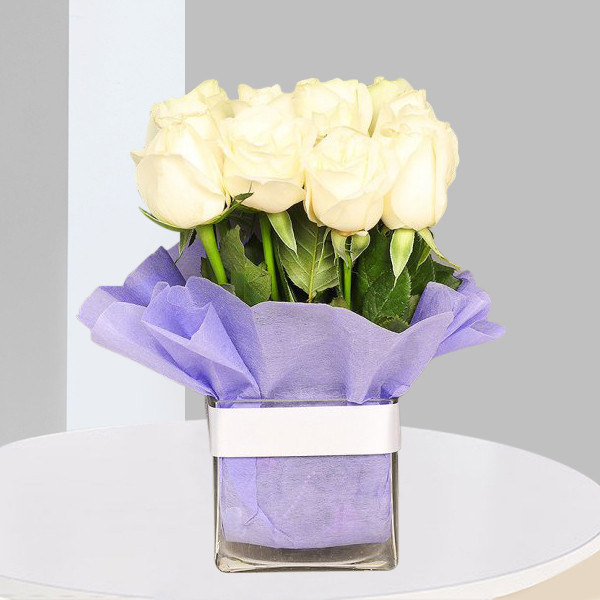 Charming White Roses in Stylish Square Vase
