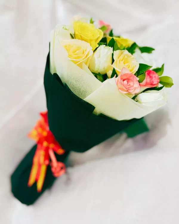 15 Mixed Color Roses Hand Bouquet