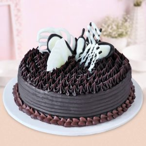 Deluxe Chocolate Designer Cake with White Garnish