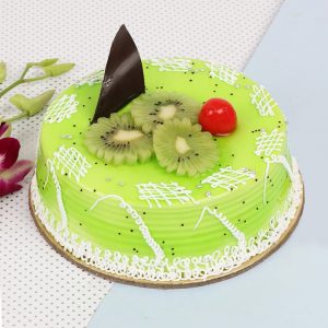 Refreshing Kiwi Fresh Cream Cake