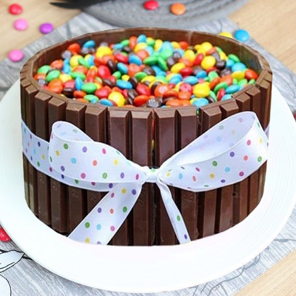 KitKat Wall Chocolate Cake with Colorful Gems