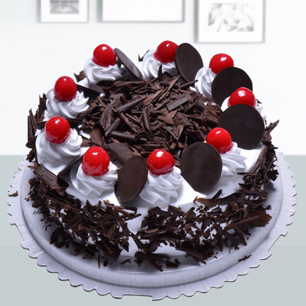 Classic Black Forest Cake with Cherries & Chocolate