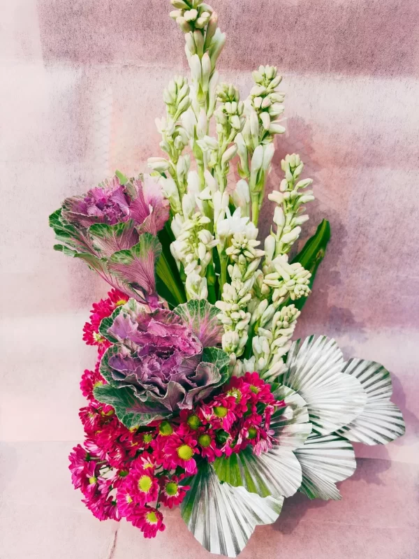 Mixed Tuberose Chrysanthemum Floral Arrangement